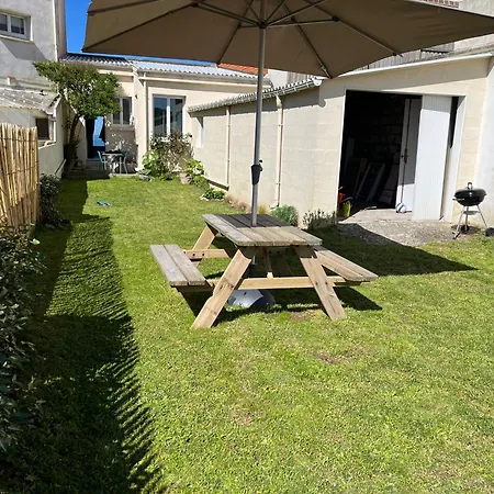 La Maison - - Front De - Jardin - Grandes Marees Дом отдыха *
